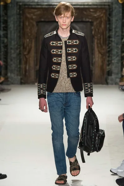 Look 34